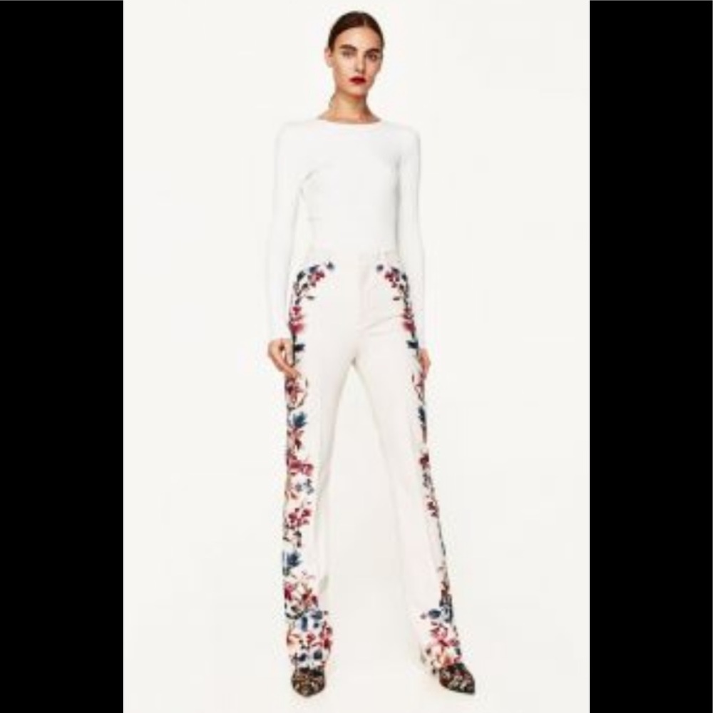 Beautiful never worn zara pants.